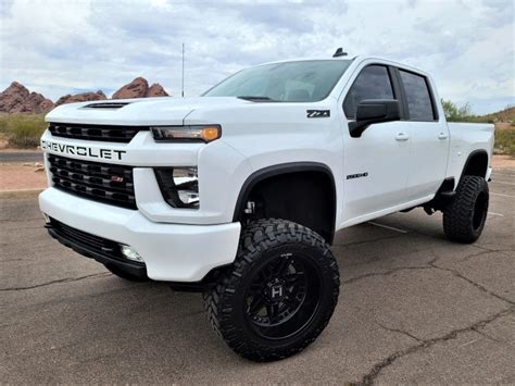 2020 lifted chevy silverado 2500hd