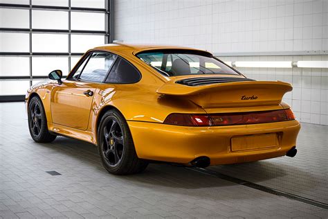 Porsche Gold 911 Turbo Coupe | Deportivos de Lujo