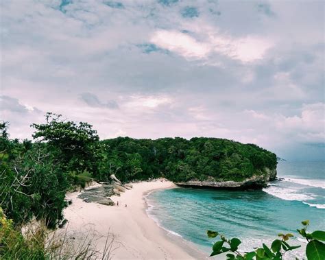 The Ultimate Guide to Sumba Surf - Surf Atlas