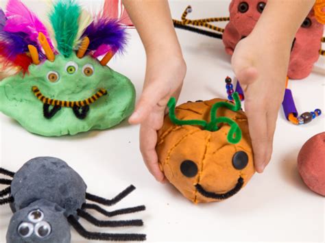 Halloween Playdough Ideas for Kids