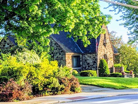 The Stone Cottage in Green Tree, PA. | Stone cottage, Historic homes ...