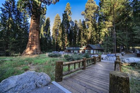 Sequoia Park Zoo, Eureka, CA - California Beaches