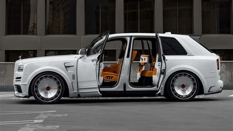 Custom Arctic White Mansory 2023 Rolls-Royce Cullinan For Sale