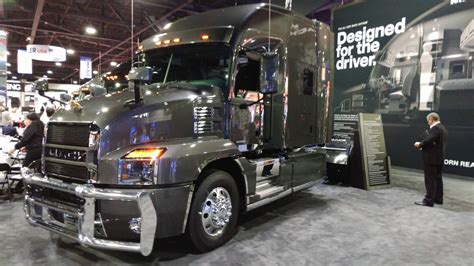 Mack officially debuts Anthem model for customers - FreightWaves