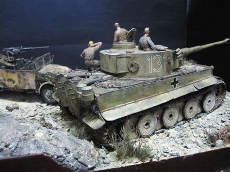 Tiger I 1/35 Scale Model Diorama | Model tanks, Military diorama