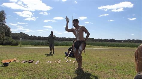 Aboriginal dancer Adrian performing the Emu dance - YouTube