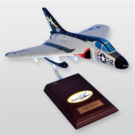 Douglas F4D-1 Skyray Model Scale:1/32