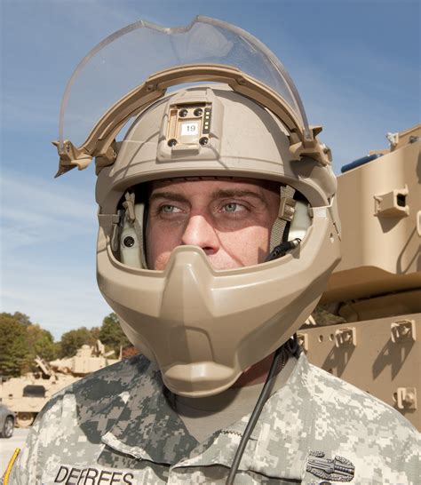 'HEaDS-UP' at Natick for better helmets | Article | The United States Army