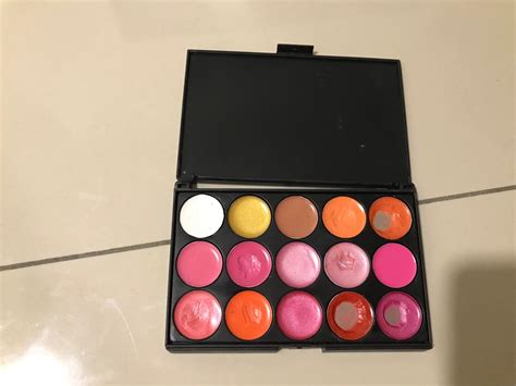 Lipstick palette, Beauty & Personal Care, Face, Makeup on Carousell