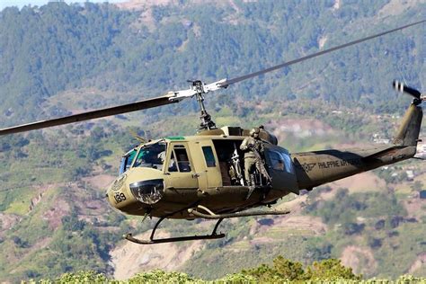 At Least 6 Dead as Philippine Air Force Huey UH-1H Helicopter Crashes ...