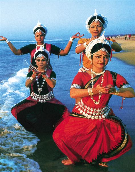 Local Dance Traditions of India | Travel Tips & Advice