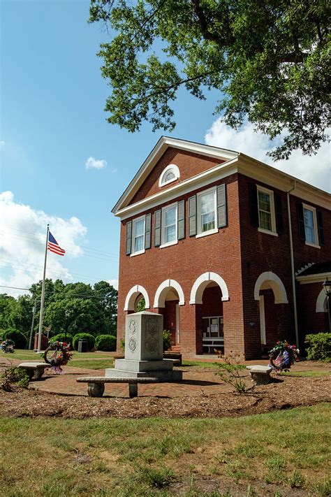 Middlesex County Courthouse, Courthouse Square, Saluda, Virginia ...