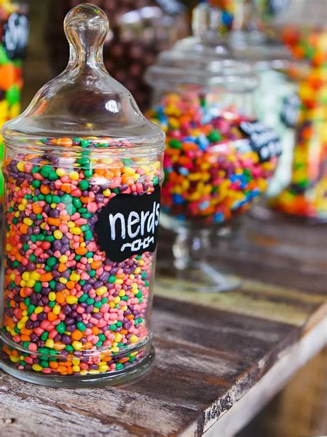 Wedding Candy Bar Ideas That Are Oh So Sweet | Candy bar wedding ...