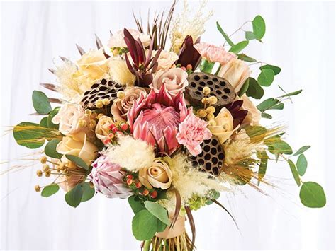 The Best Bridal Bouquets for Every Season | Hy-Vee