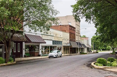 Marianna Street Scene - Encyclopedia of Arkansas