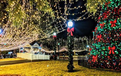 Holiday lights fill Old Courthouse Square in downtown Ocala - Ocala ...