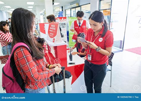 U-Tapao editorial image. Image of pattaya, airasia, passenger - 102945790