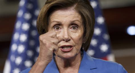 Pelosi flexes muscle in budget meeting - POLITICO