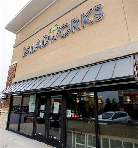 Saladworks, a fast-casual salad restaurant, opens at The Pinnacle