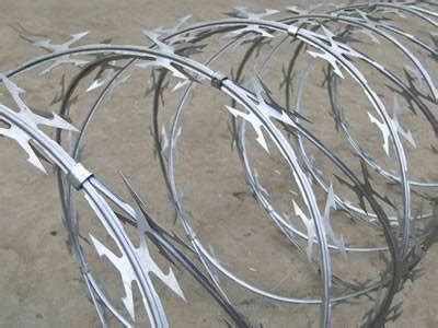 Galvanized Razor Wire, Blade Types is Used with Benefits