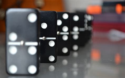 The Domino Effect in Forex: Meaning, Examples and Benefits | FXSSI ...