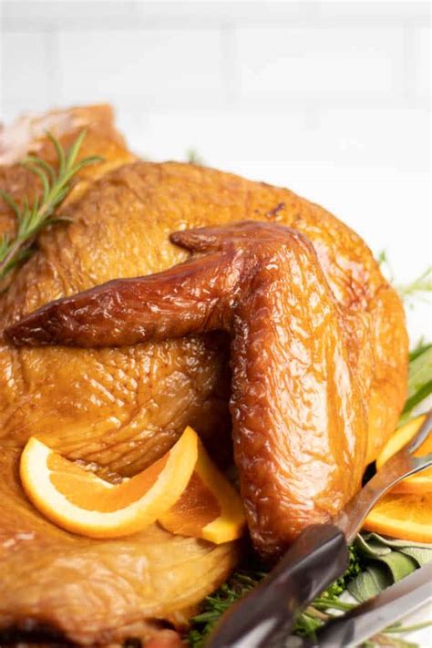 How To Wet Brine A Turkey to be Moist & Flavorful | Kitchen Cents