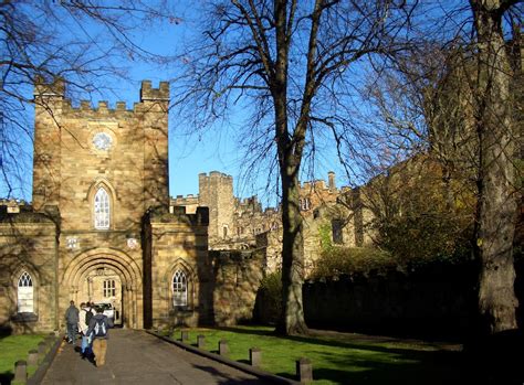 Durham Castle entrance_HTDENG1107A 195 – Amy Laughinghouse Hits the Road