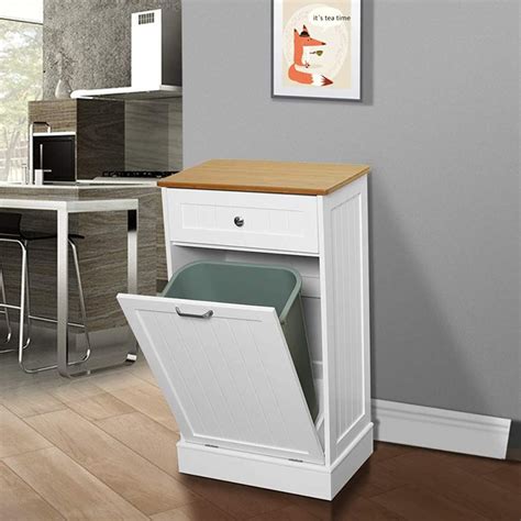 The 13 Best Kitchen Trash Cans [For Any and All Kitchens] | ChatterSource