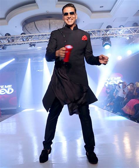 Khiladi Akshay Kumar sets the ramp on fire! - Rediff.com Get Ahead