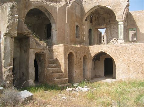 Kirkuk Citadel ruins, Iraq | Beautiful architecture, Citadel, Ruins