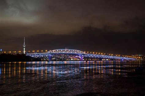 Auckland Harbour Bridge – Show Technology Australia