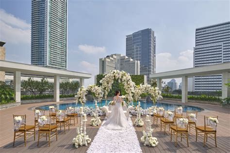 Outdoor Venue | Mandarin Oriental, Jakarta | Bridestory