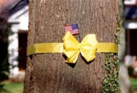 Yellow Tree | Yellow Ribbon