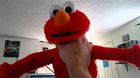 Hug me Elmo - YouTube