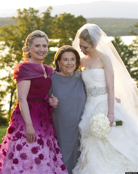 Hillary Clinton's Oscar De La Renta Dress: See A Full-Length PHOTO ...