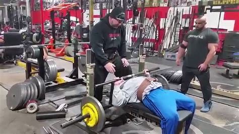 Cambered bar bench press - YouTube