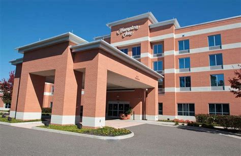 HAMPTON INN HAMPTON-NEWPORT NEWS - Updated 2024 Prices & Hotel Reviews (VA)