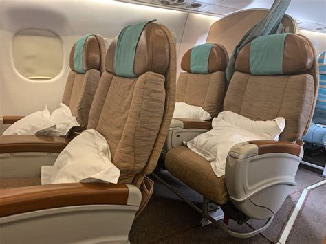 Review - Oman Air Embraer 175 Business Class, Muscat - Dubai - Zac George