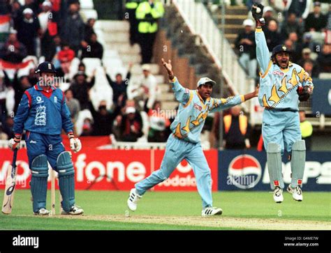 India's wicket-keeper Nayan Mongia (right) makes an unsuccessful appeal ...