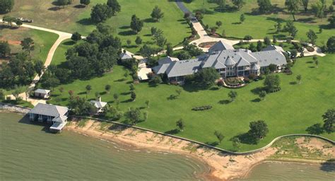 Kenneth-Copeland-Mansion-with-boathouse | The Roys Report