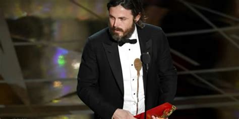 As Casey Affleck Wins Oscar for Best Actor, Sexual Assault Allegations ...