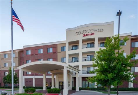 Courtyard by Marriott Arlington South