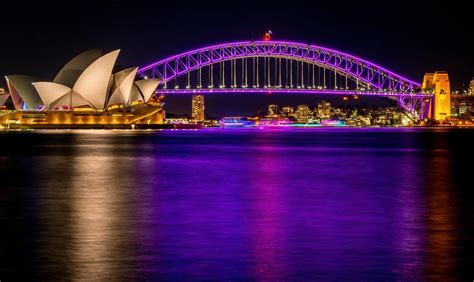 Sydney Opera House & Harbour Bridge by night - Lantern Club