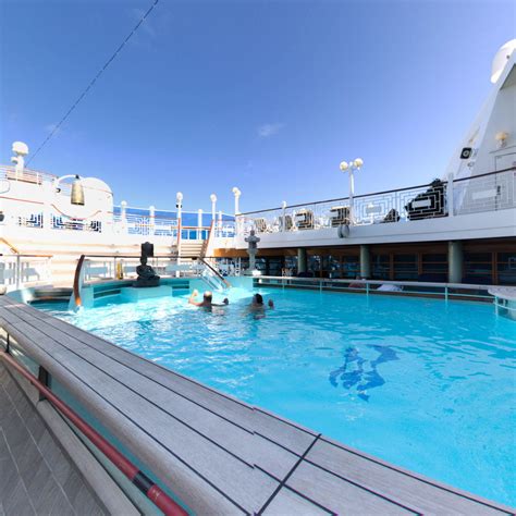 Spa Pool on Caribbean Princess Cruise Ship - Cruise Critic