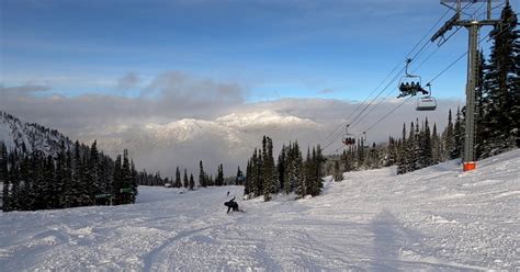 2021-12-13 Whistler Blackcomb snow report | Vancouver Snowboarding