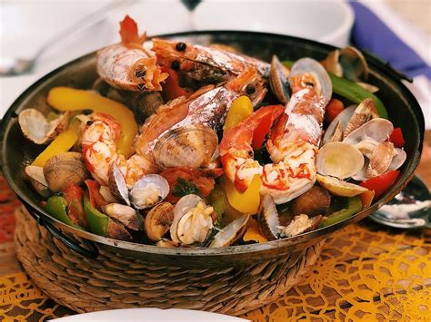 7 Dishes That Prove No One Does Seafood Like Portugal | Seafood dishes ...