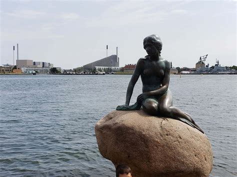 We Visited The Copenhagen Mermaid The Little Mermaid Statue | Images ...