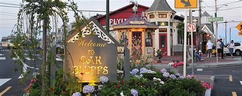 oak bluffs restaurants martha's vineyard - Lashonda Edgar