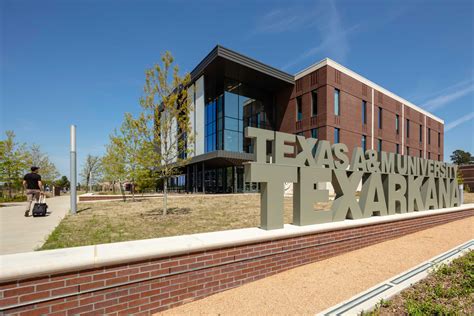 Texas A&M Texarkana Academic Facility - Hoar Construction