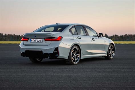 The new BMW 3 Series Sedan, M Brooklyn Grey metallic, Rim 19” Styling ...